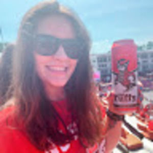 Meet your Posher, Lora